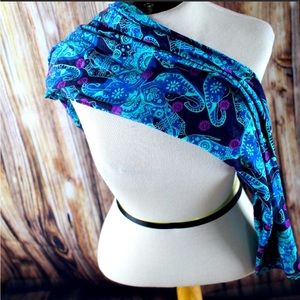 Beautiful blue paisley LuLaRoe leggings.  Size is 2-12 or OSFM.  BEAUTIFUL!.